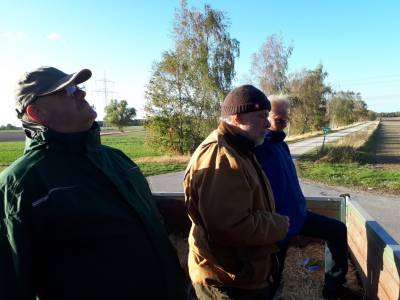 An der Kanalbrücke am Birkenweg. Hier gibt es neue Infotafeln.