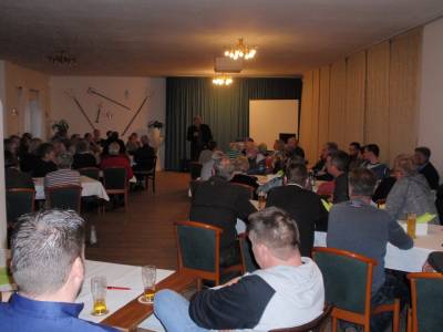 Bürgerversammlung 2019: Christoph Reese informiert über Fragen der Jagd und Aufgaben der Jägerschaft.